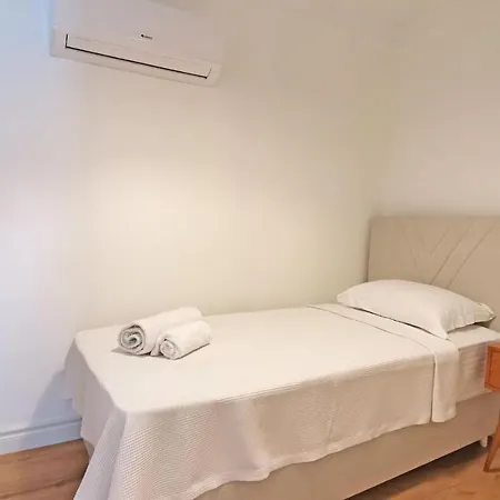Oxygen Suites By Safiya Apartment *